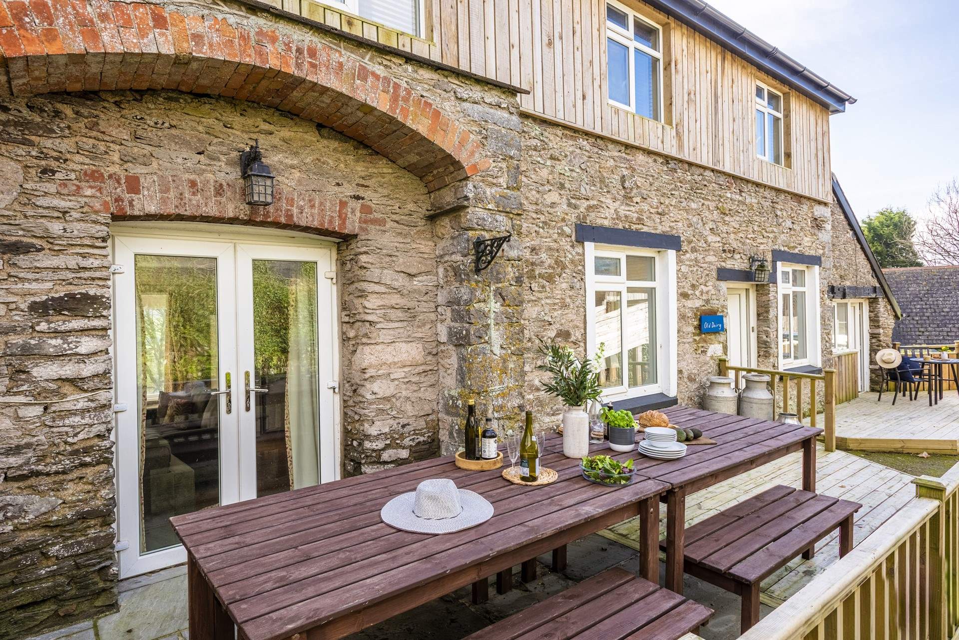 For meals in the open air.