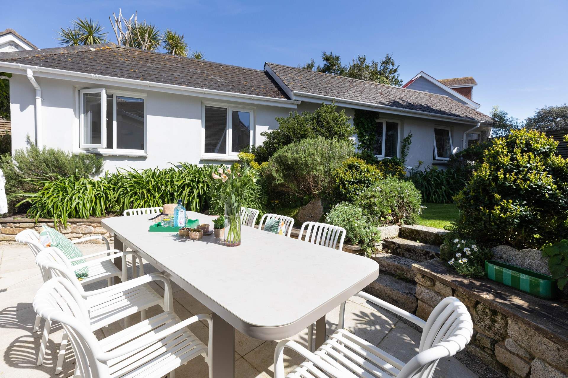 The terrace is bathed in sunshine for the first half of the day. 
