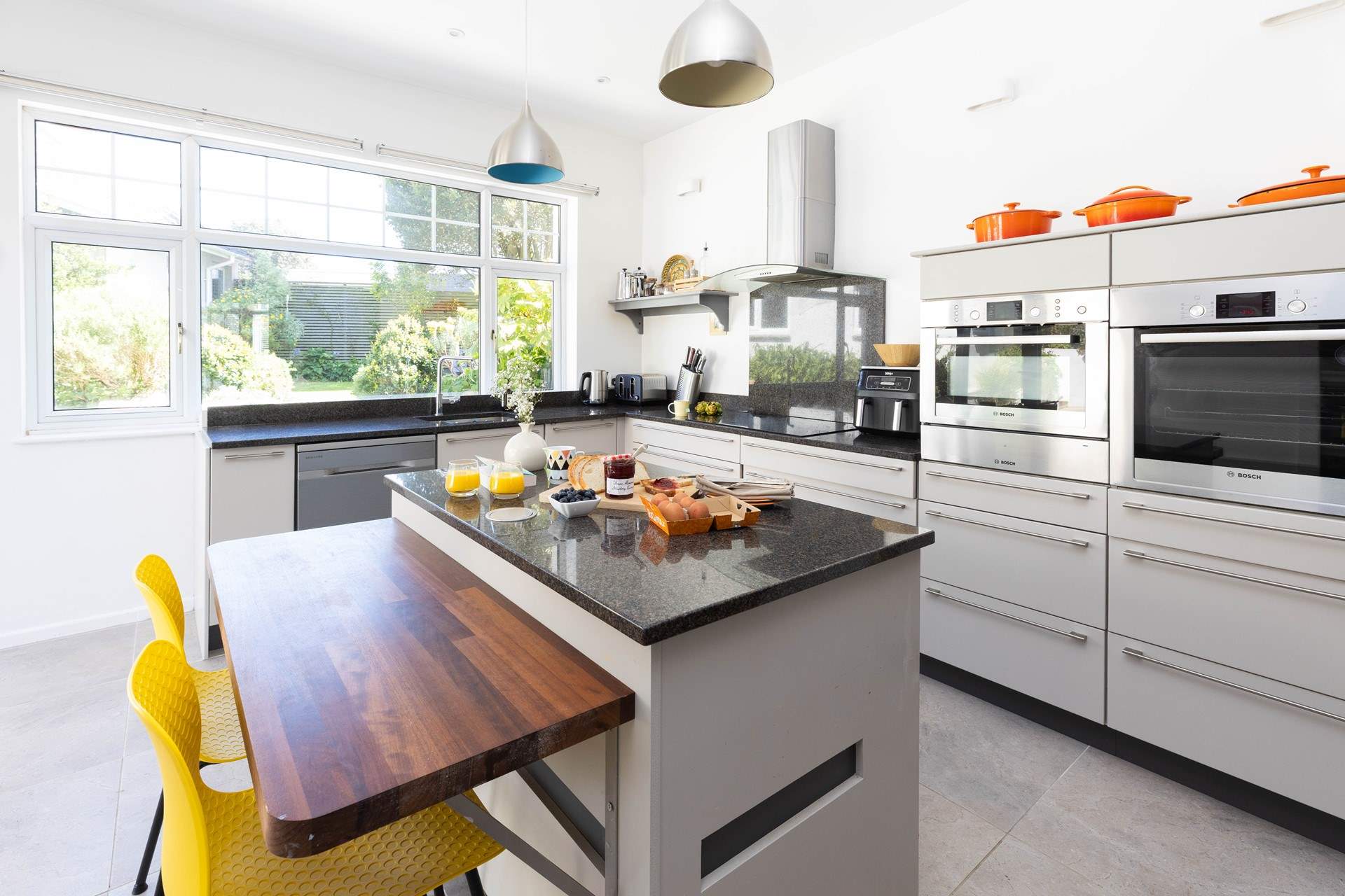 The well-equipped kitchen has everything that you might need for a family feast. 