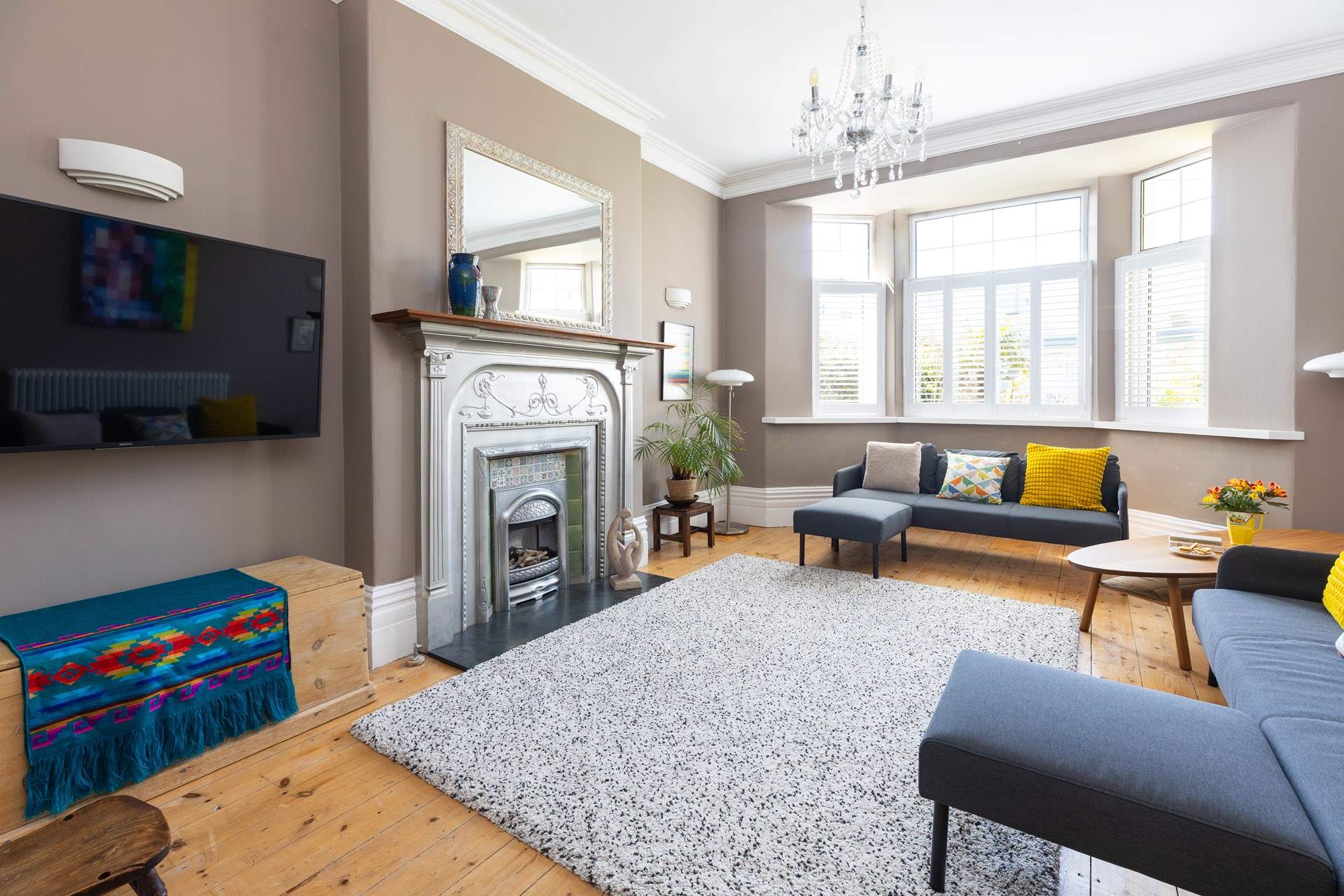 Lounge on the comfy sofas and pop on a movie. 