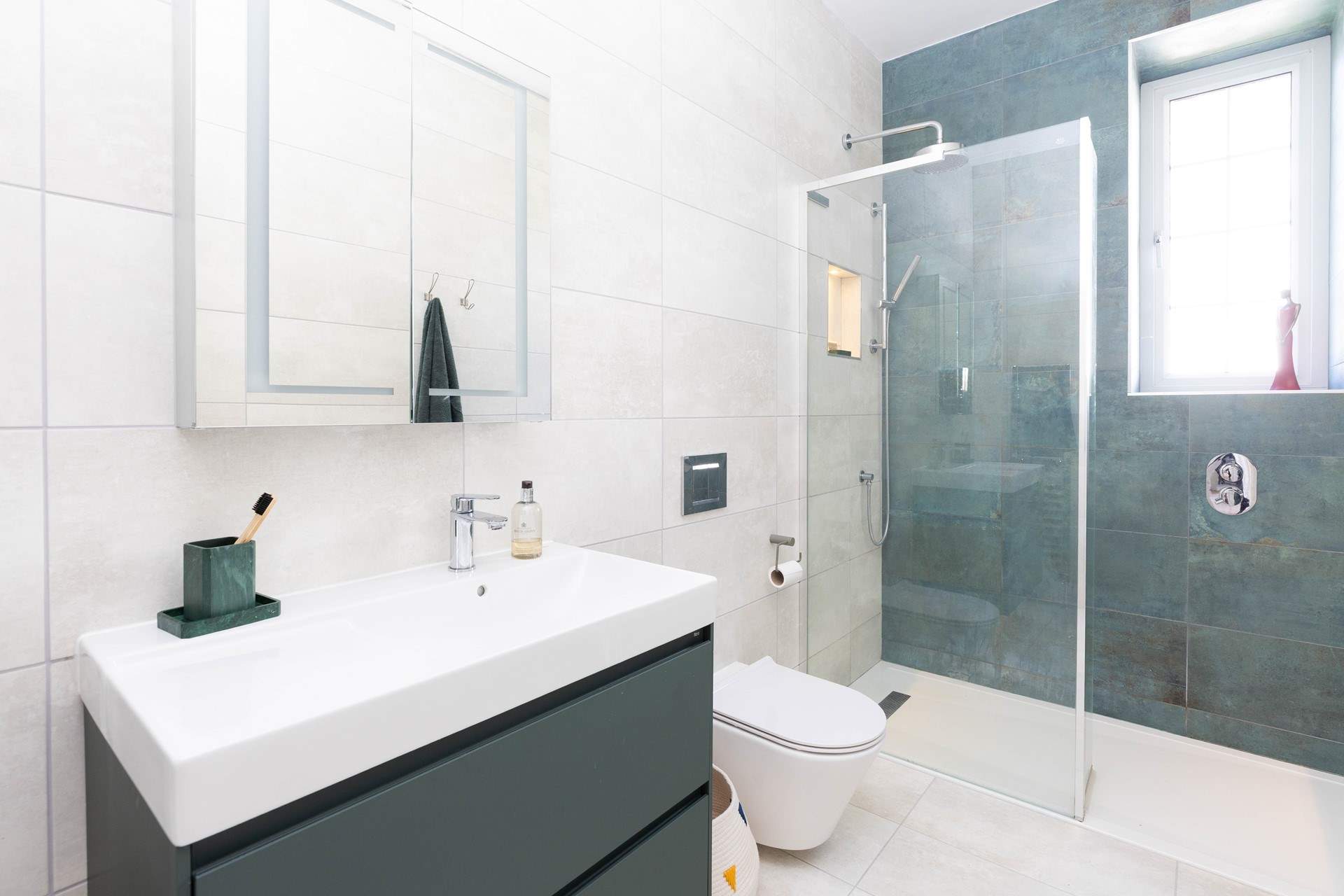 The family shower-room on the first floor. 