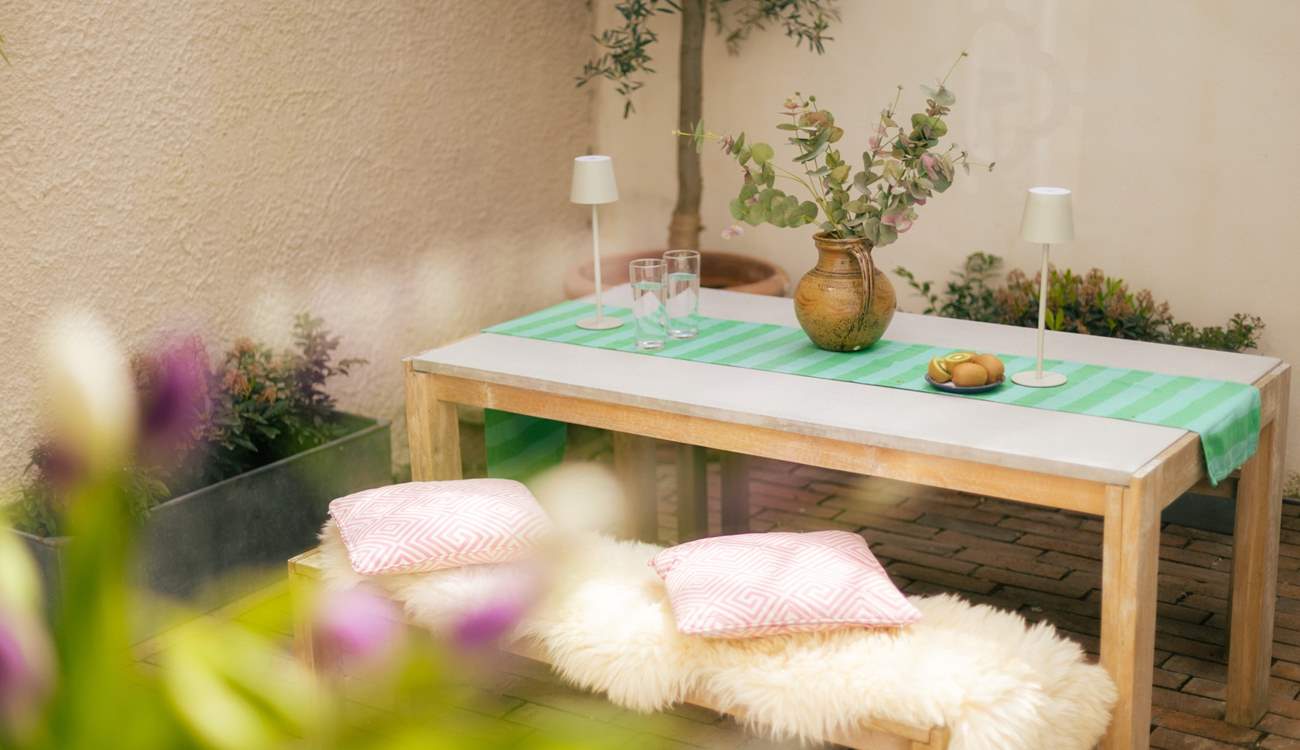The courtyard is made for al fresco dining.