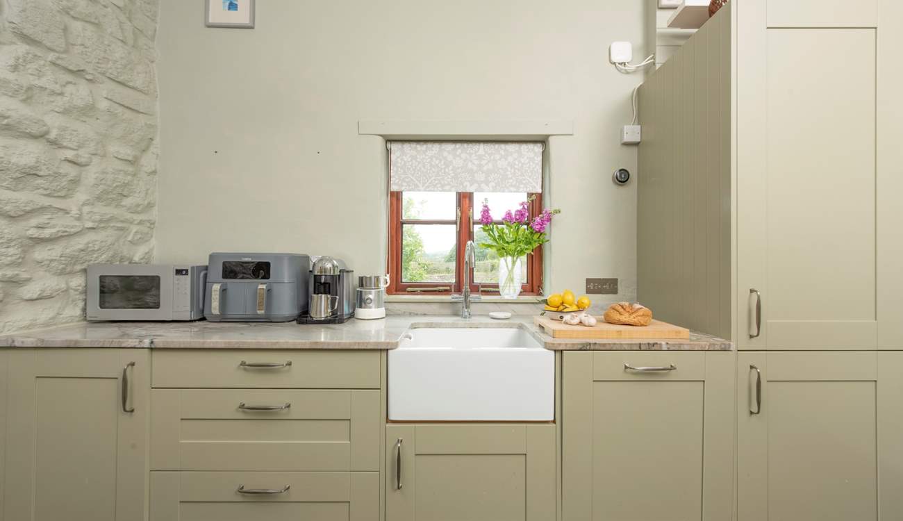 Step down to the lower level of this beautiful kitchen.