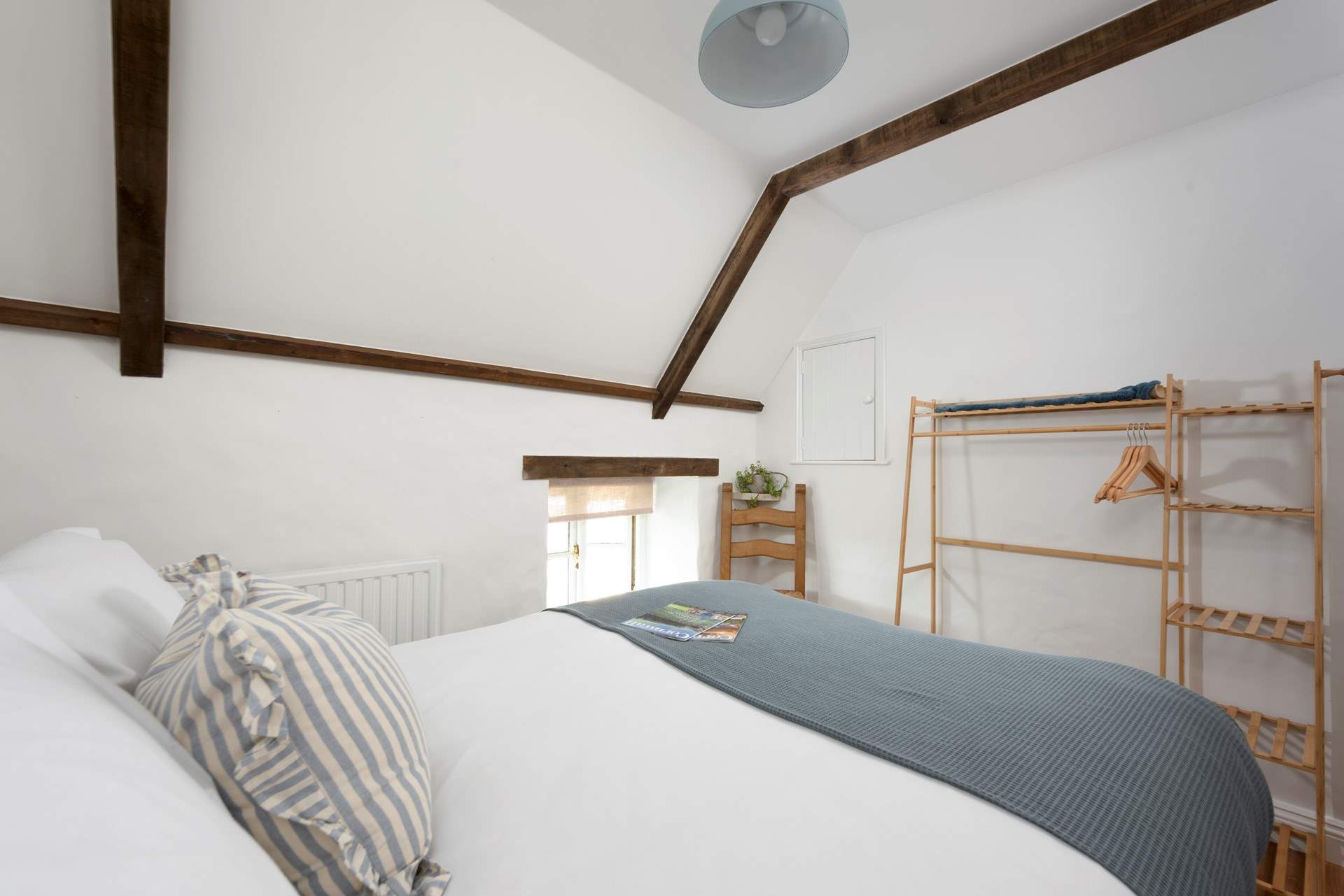 Cosy bedroom 2.