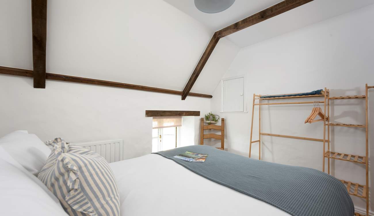 Cosy bedroom 2.