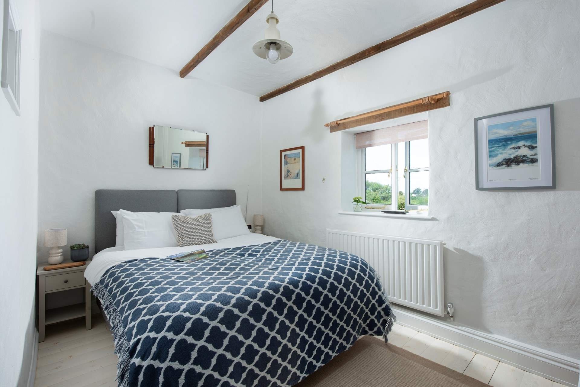 Bedroom 3 is a king size zip n link.