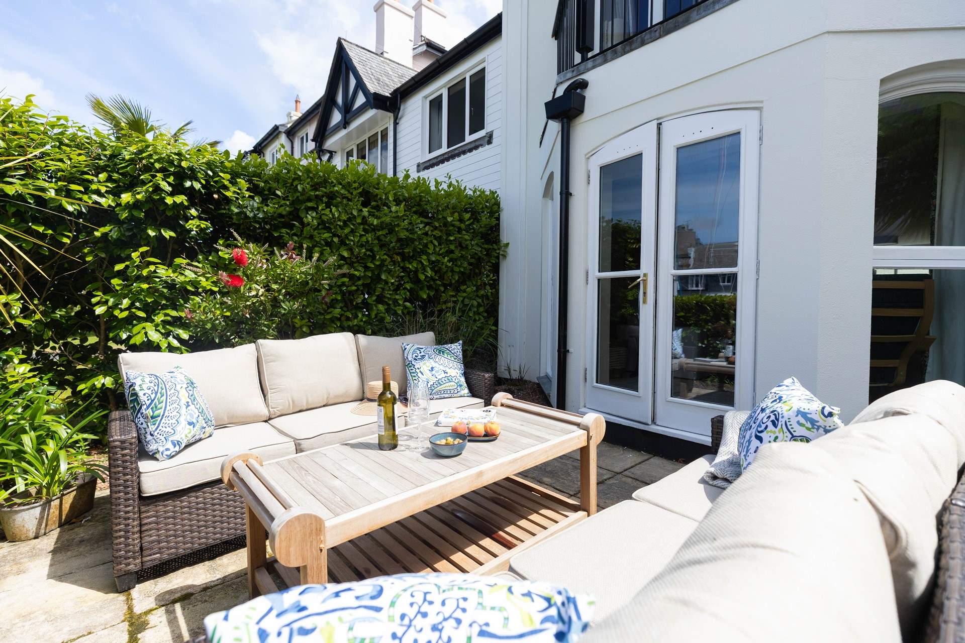 What a lovely space to relax. 