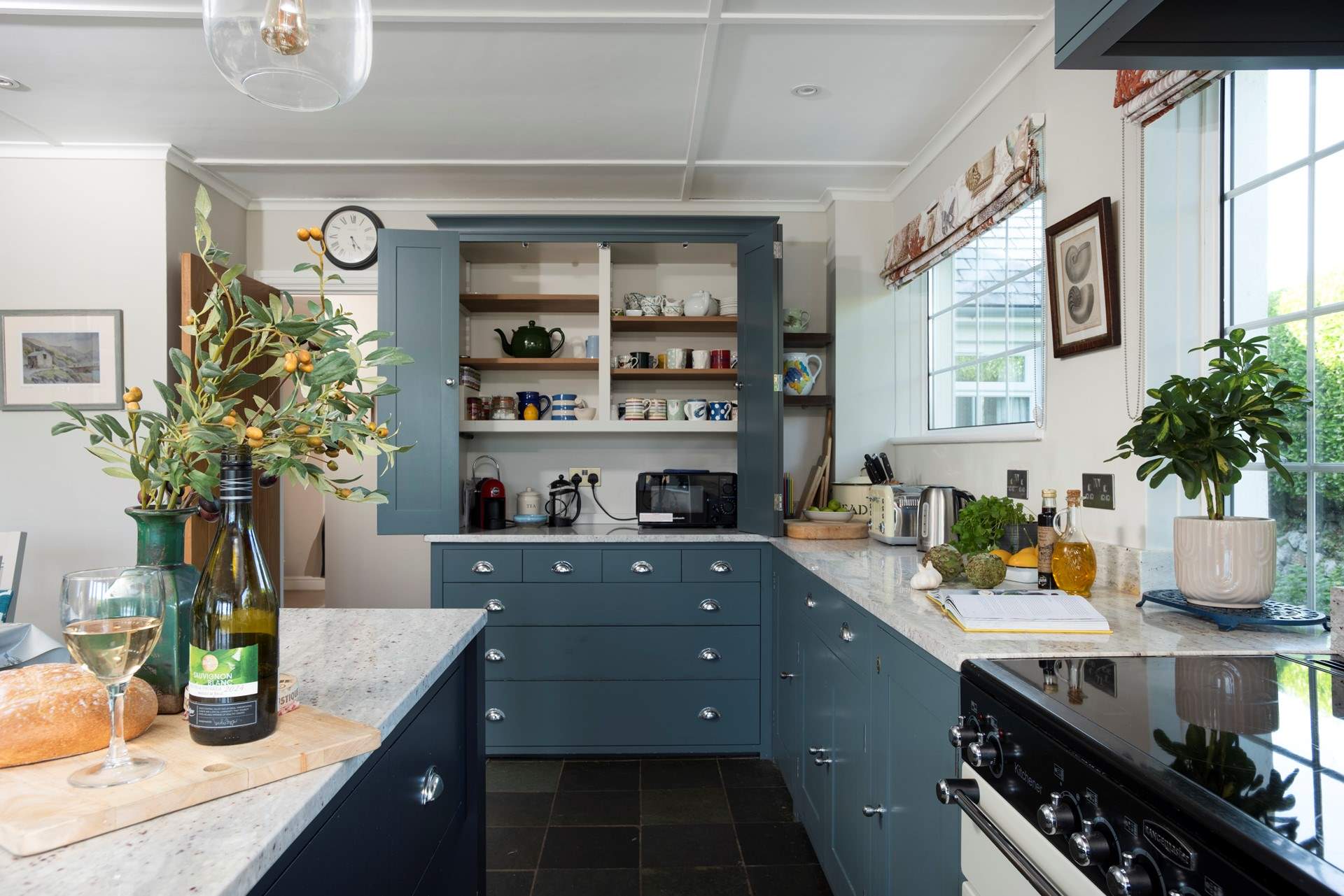 The kitchen is large, light and extremely well-equipped.