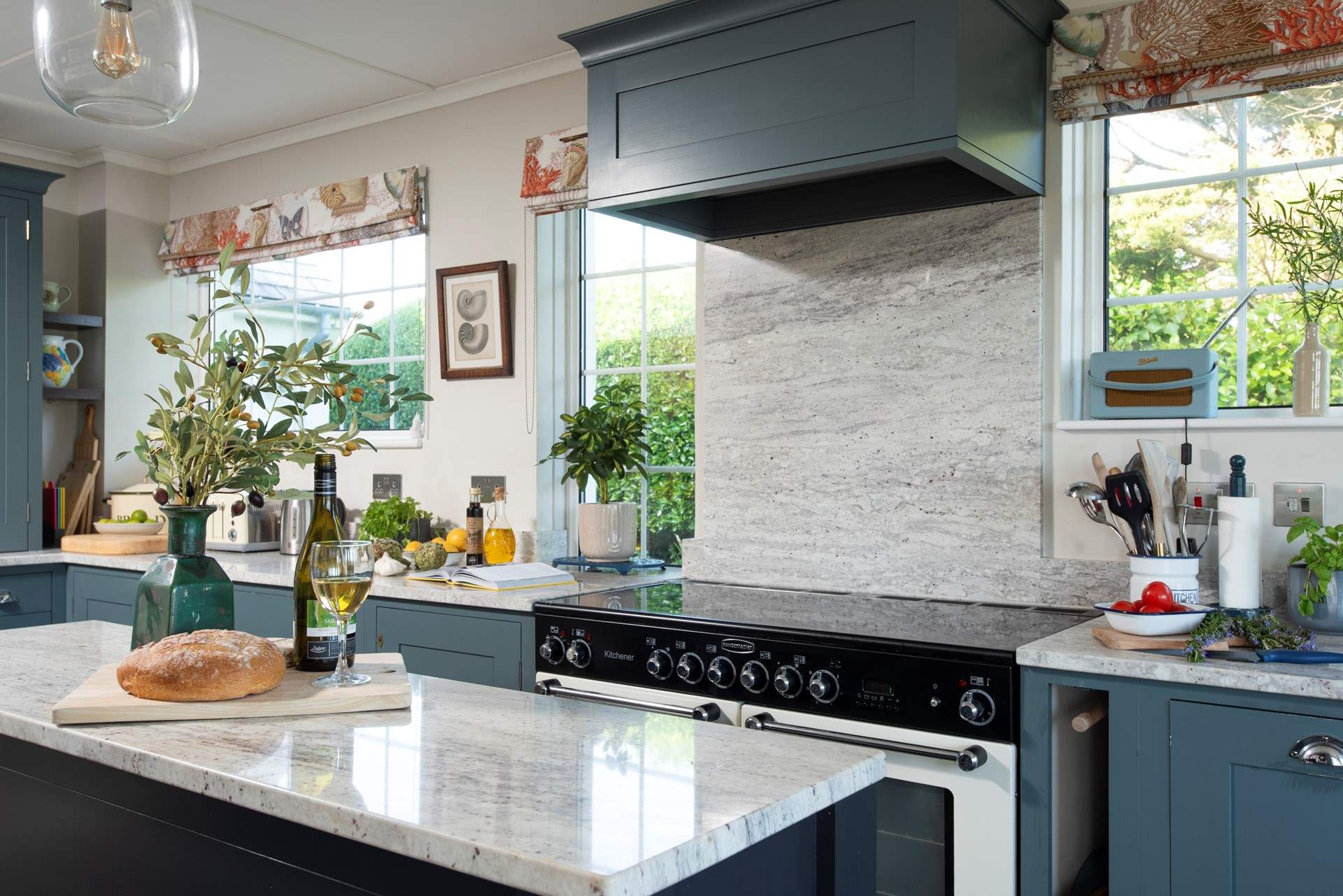 The kitchen has a Rangemaster, perfect for a large family or group of friends.