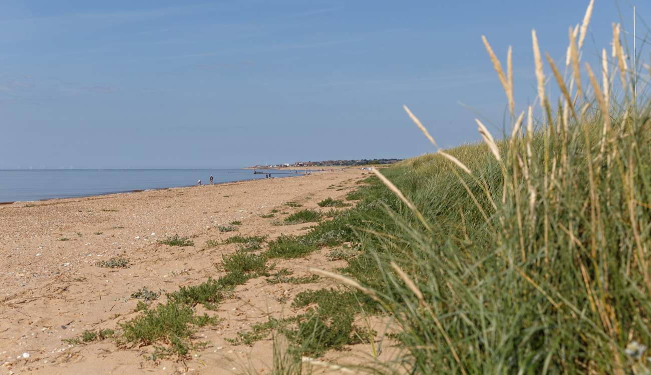 Heacham has a North and South beach. North beach has a long promenade, perfect for a stroll, and South beach is quieter,  ideal for dog walking and fishing. 