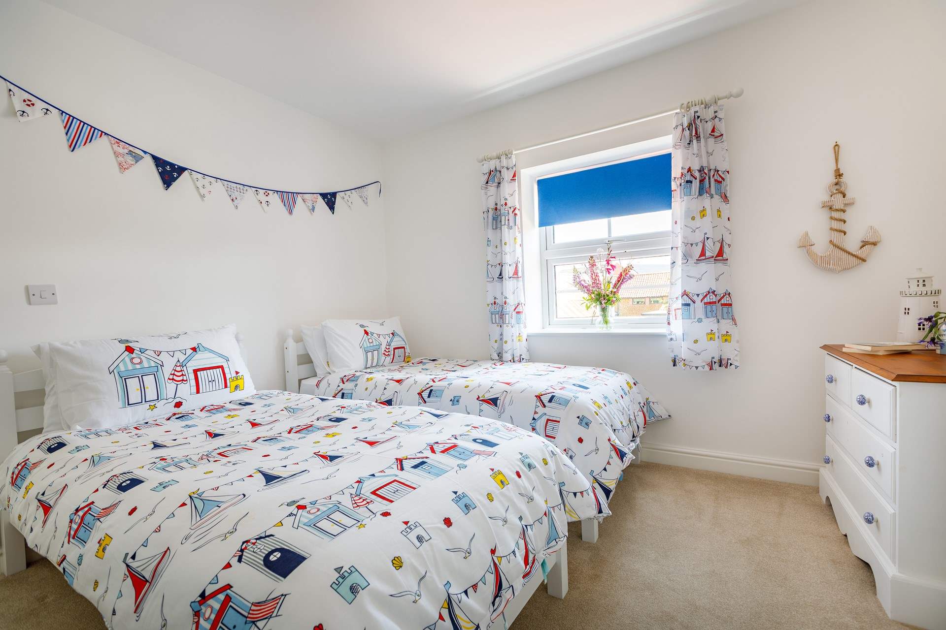 Such a pretty room.