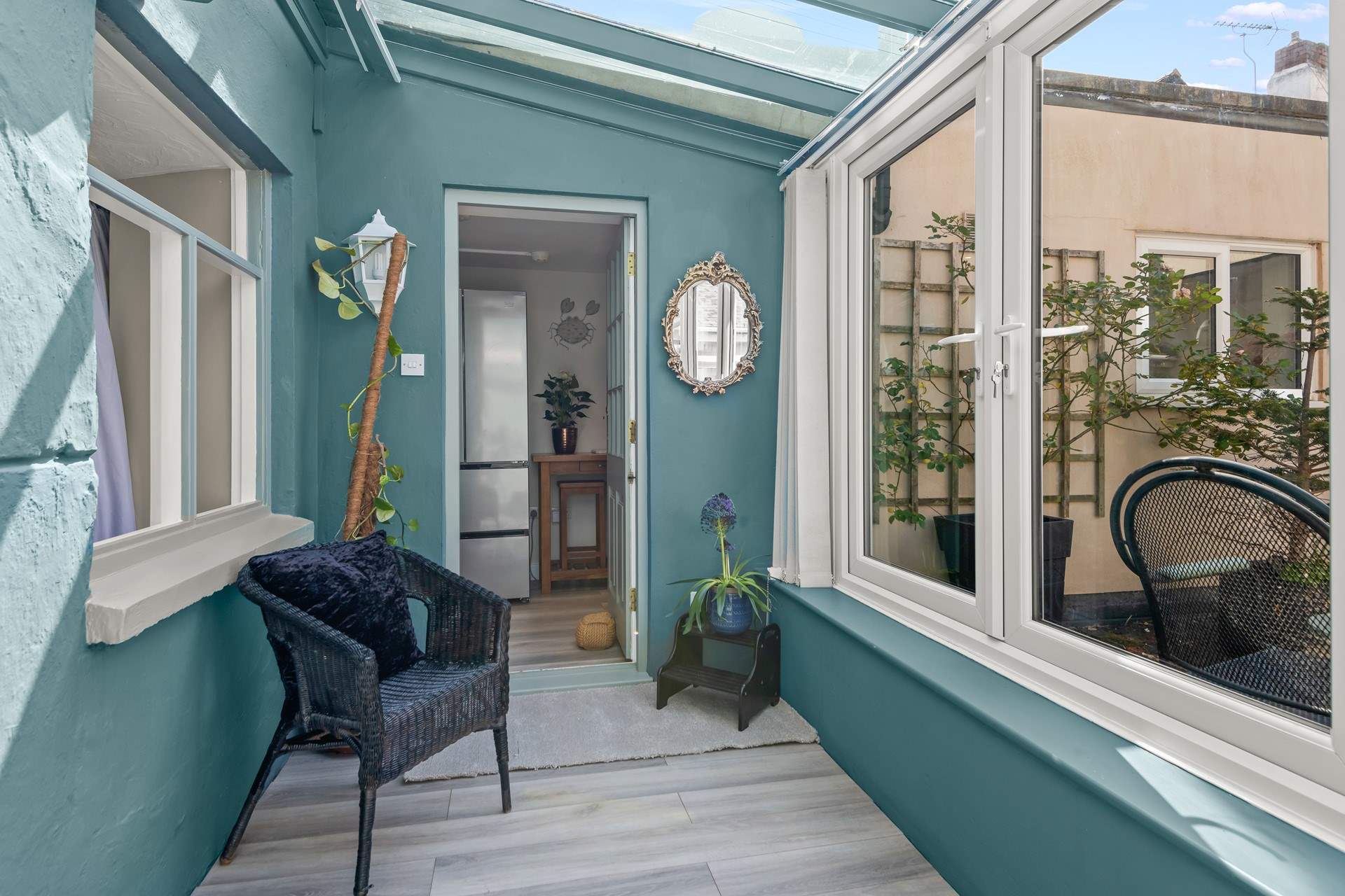 You even have a conservatory offering a space to enjoy some peace and quiet.