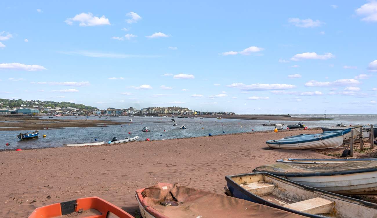 A quick ferry ride will land you in Teignmouth, just across the water. You can almost touch Teignmouth beach you are so close. You really have best of both seaside hotspots.
