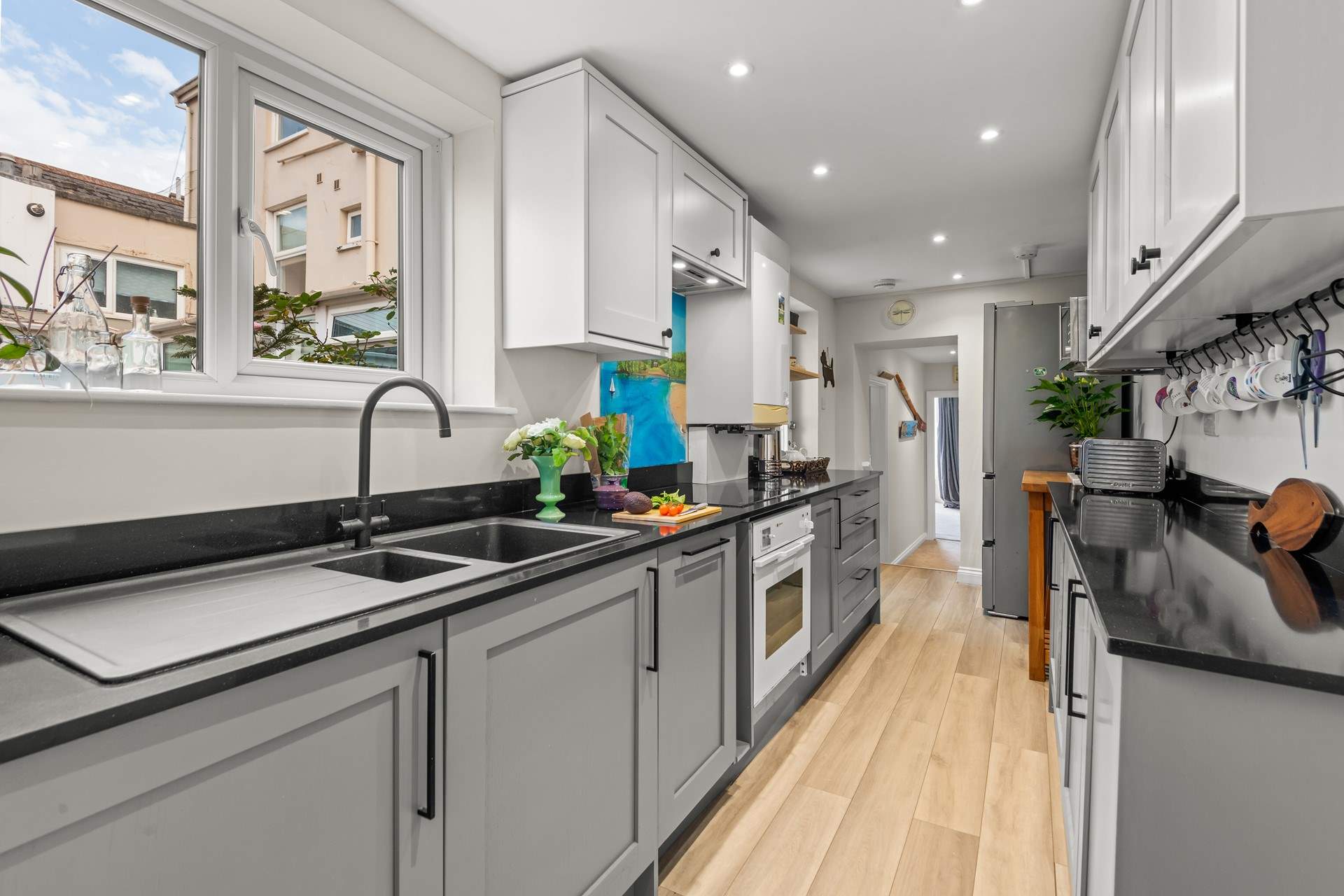 The well-equipped kitchen is perfect for whipping up a feast.
