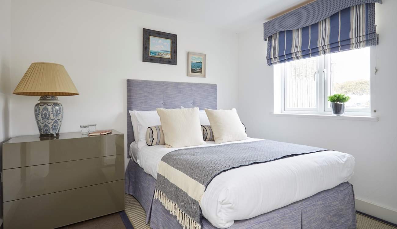 The ground floor double bedroom.