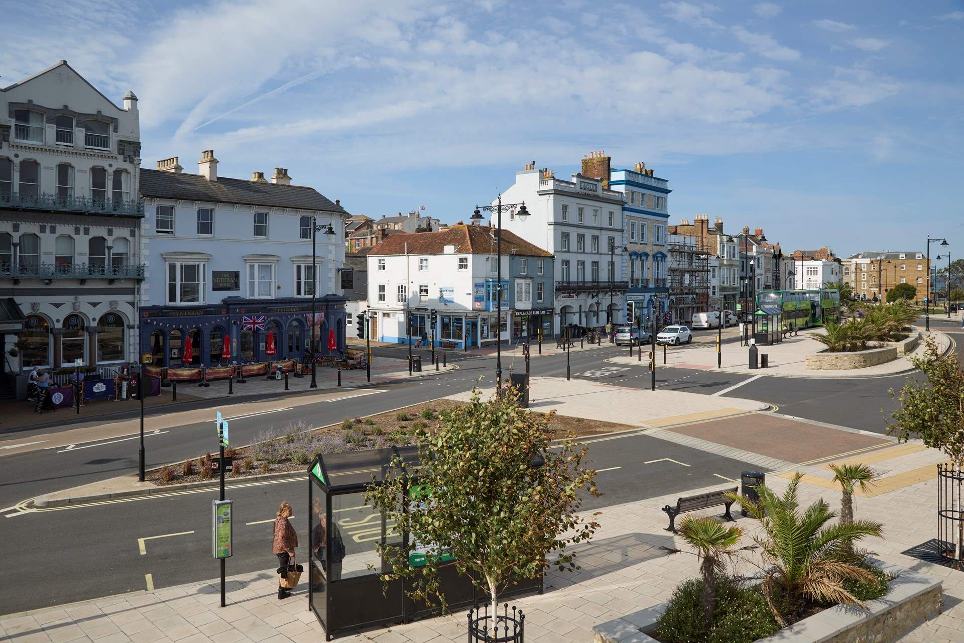 Ryde town is bustling and has lots of shops and restaurants.