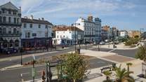 Ryde town is bustling and has lots of shops and restaurants.
