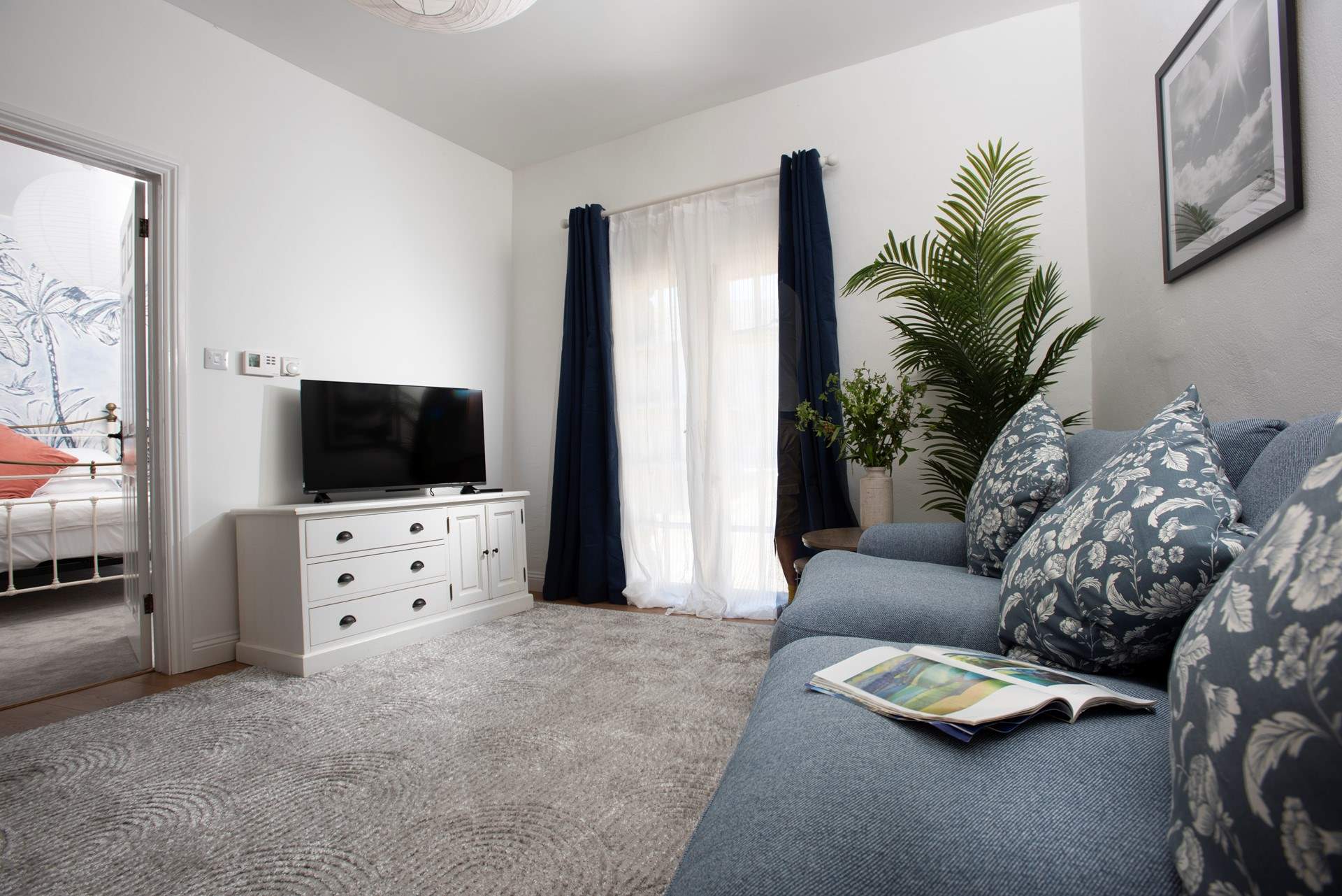 The stylish sitting-room.