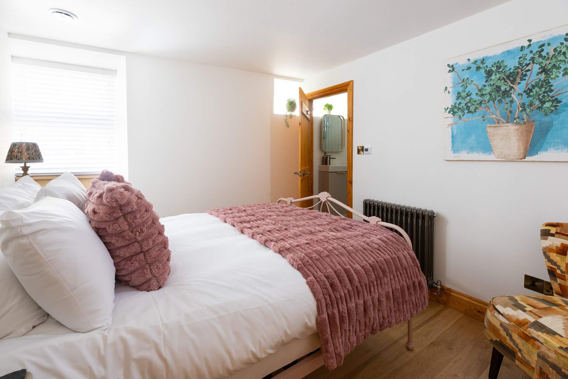 With its very own contemporary en suite shower-room.