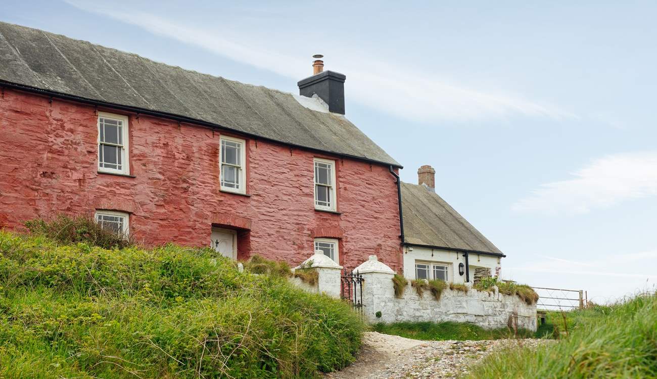 A warm welcome awaits in The Beach House, just a two minute stroll to glorious Abereiddy Beach and the enchanting Blue Lagoon. (This is all one house).