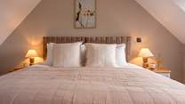 Bedroom 6, another versatile 'zip and link'.