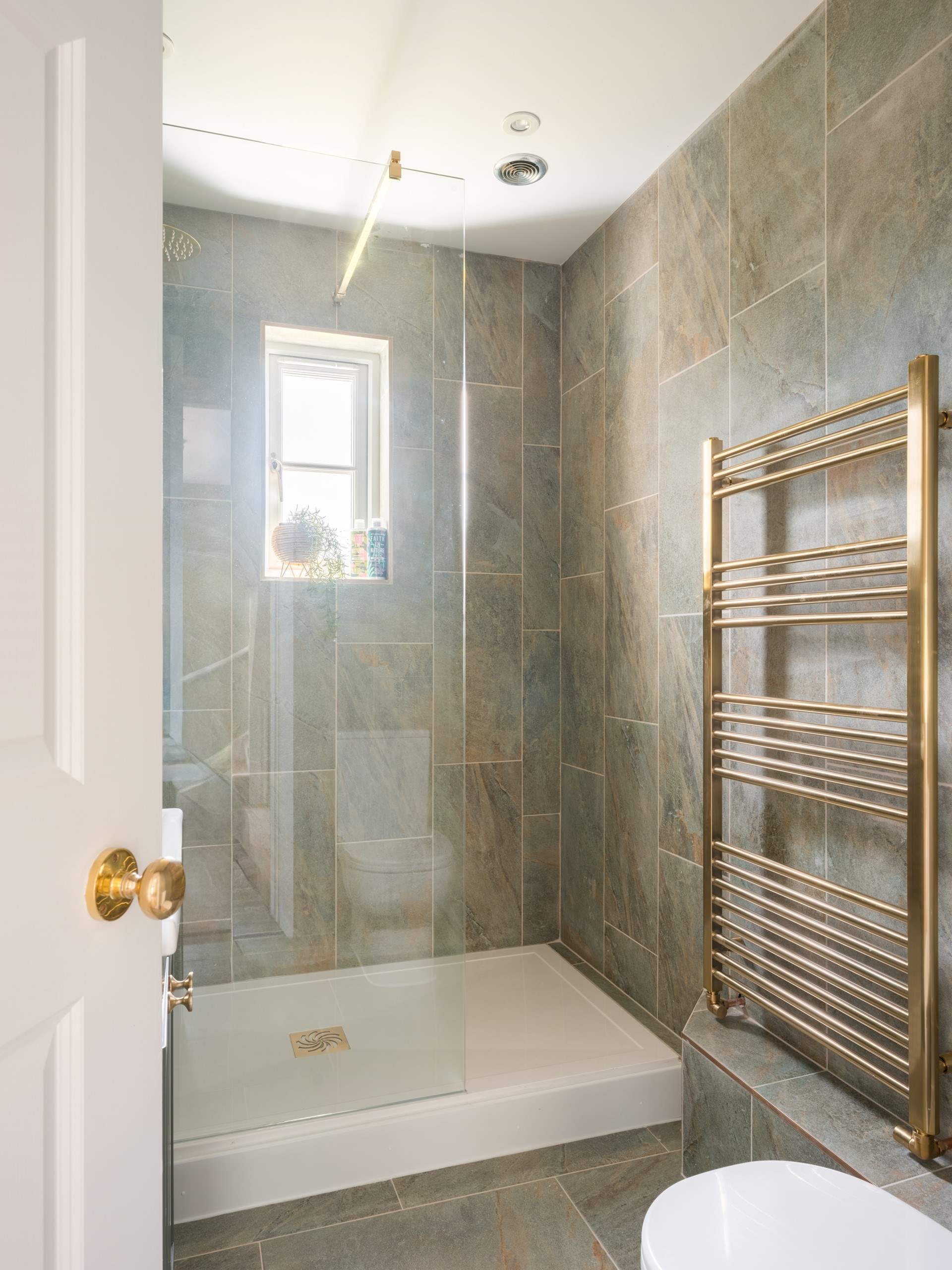 The sophisticated shower-room.