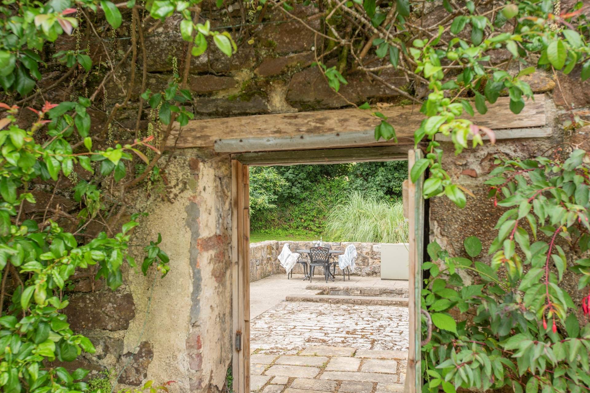 Such a charming setting.