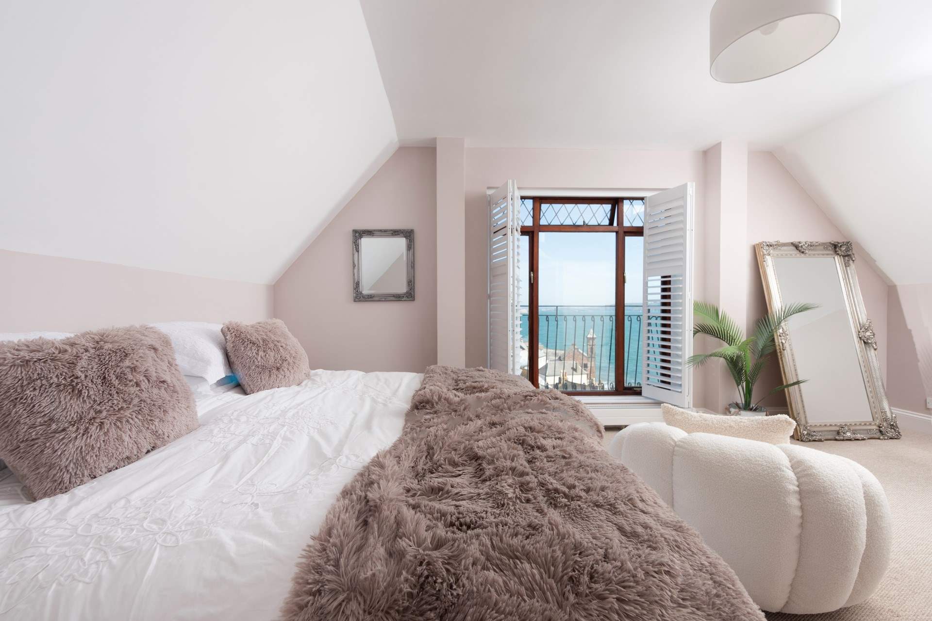 Up on the second floor you'll find this fabulous bedroom.