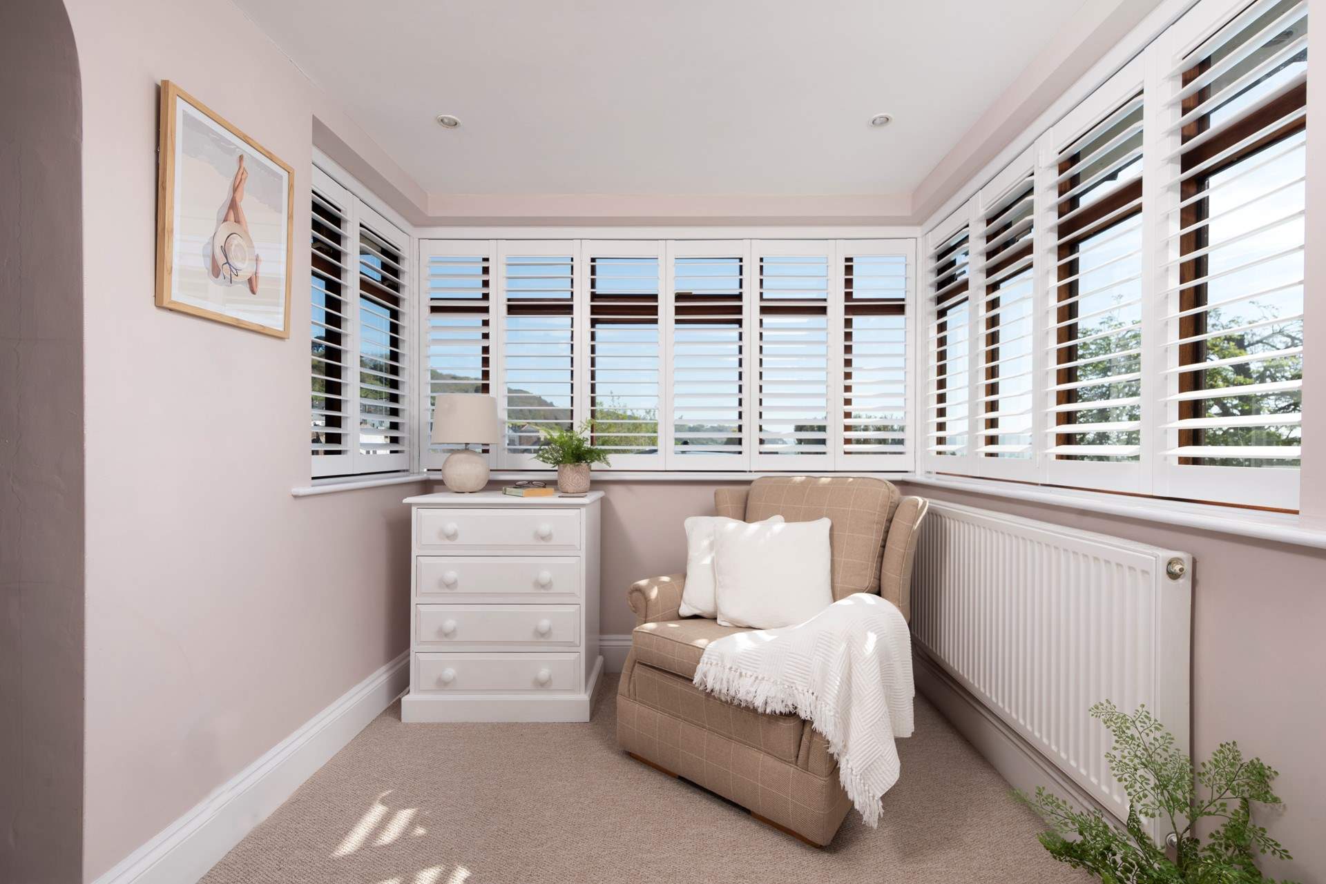 There's a separate dressing area or place to escape with your favourite holiday read....