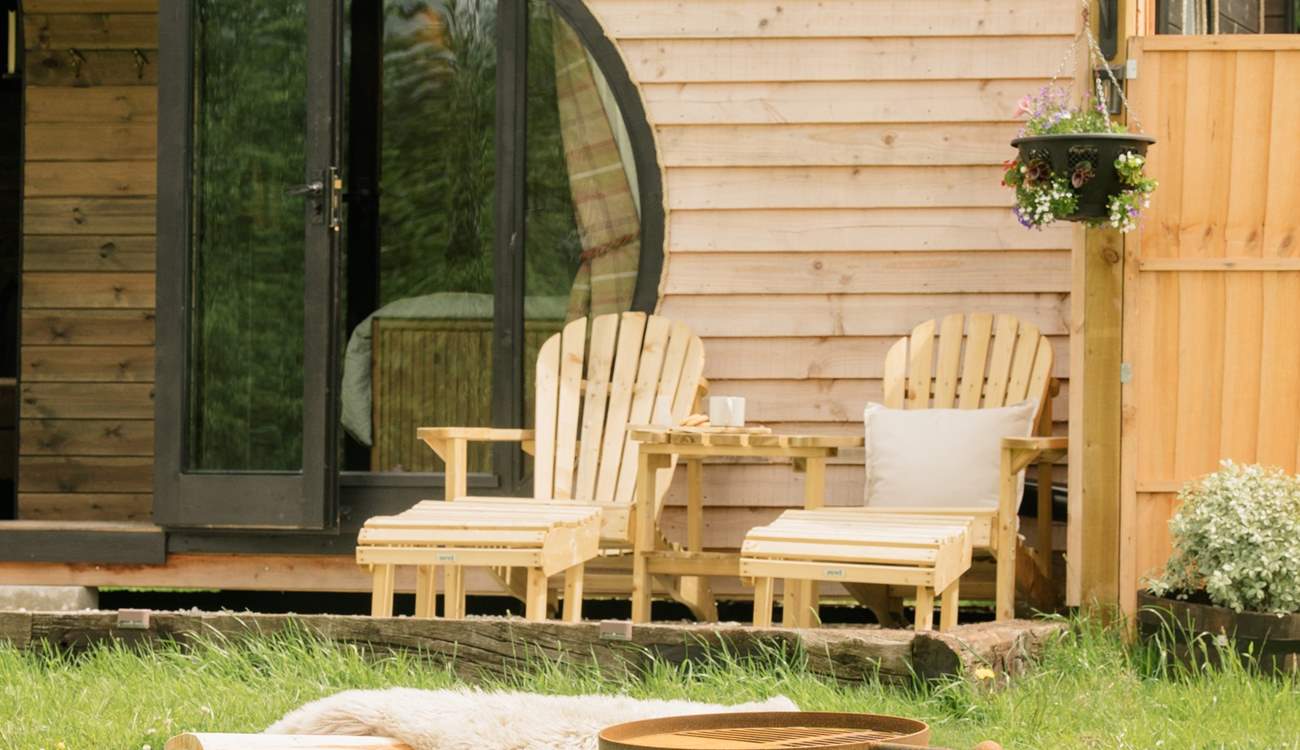 As the evening sun drops, get cosy around the fire-pit.