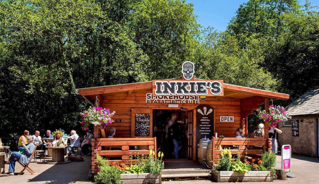 After discovering Golitha Falls, treat yourself to a snack at Inkies Smokehouse. 
