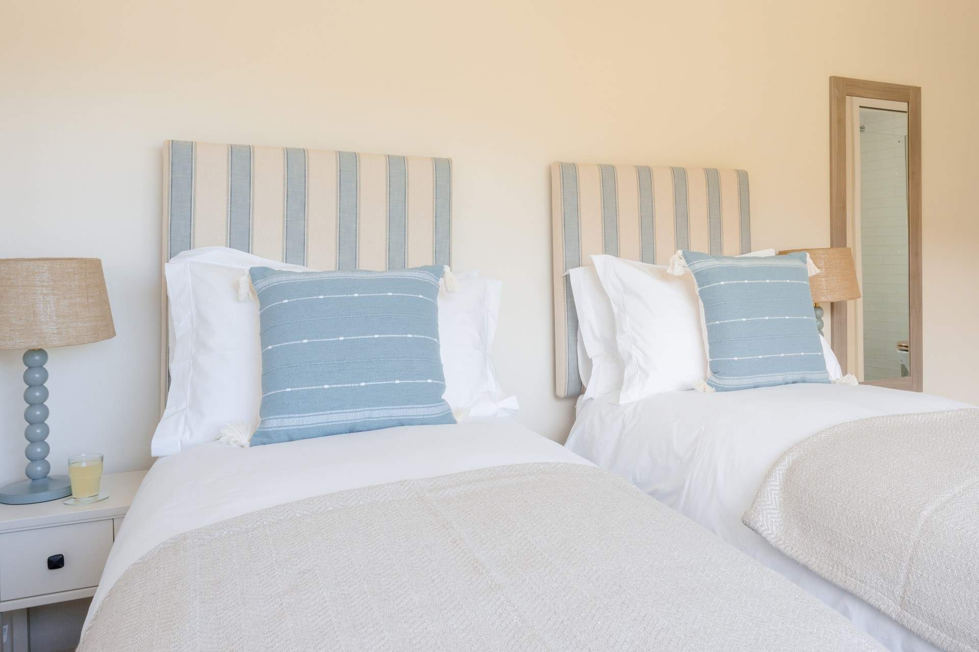 Relaxing coastal tones.