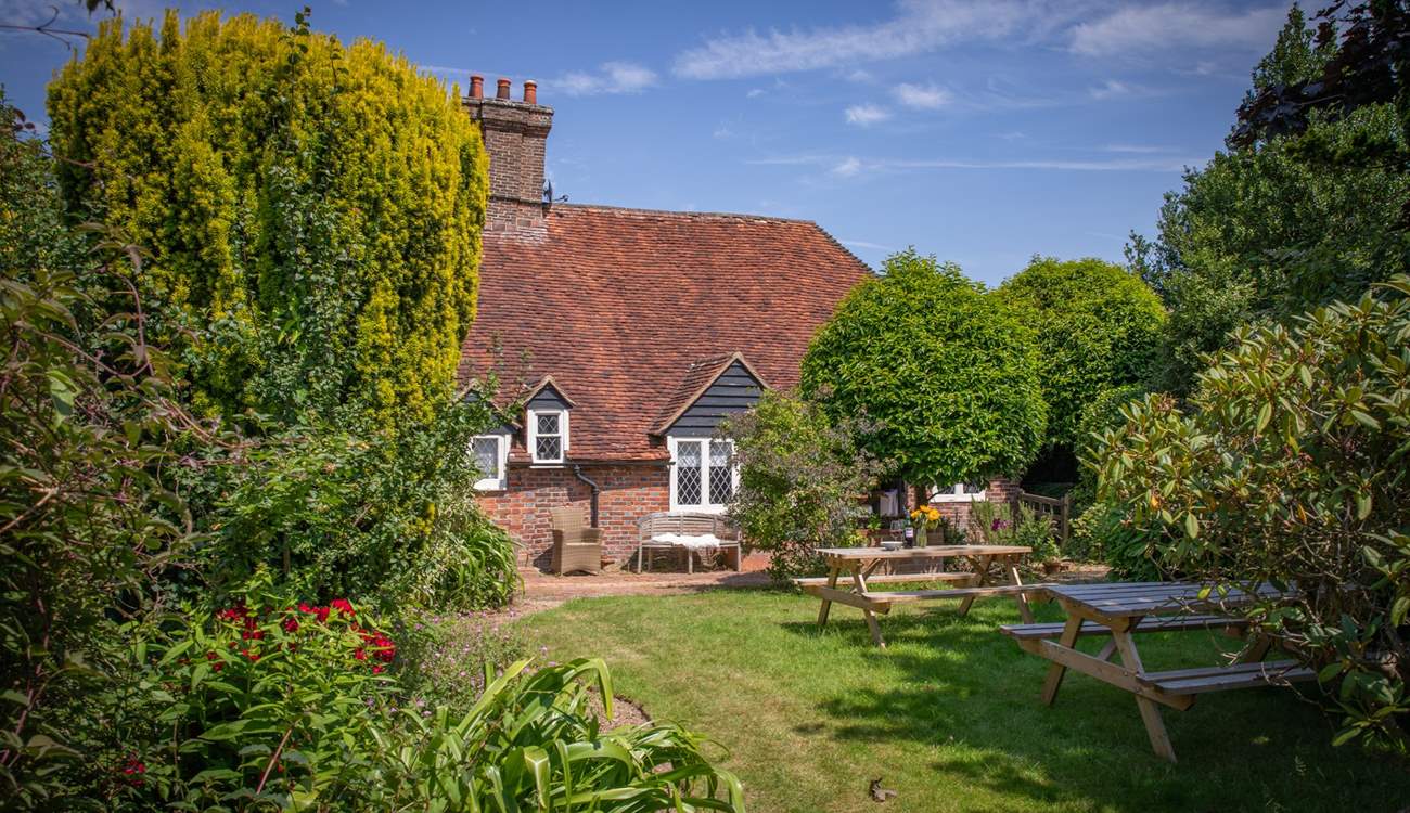 Such a lovely spot, the tranquil garden. 