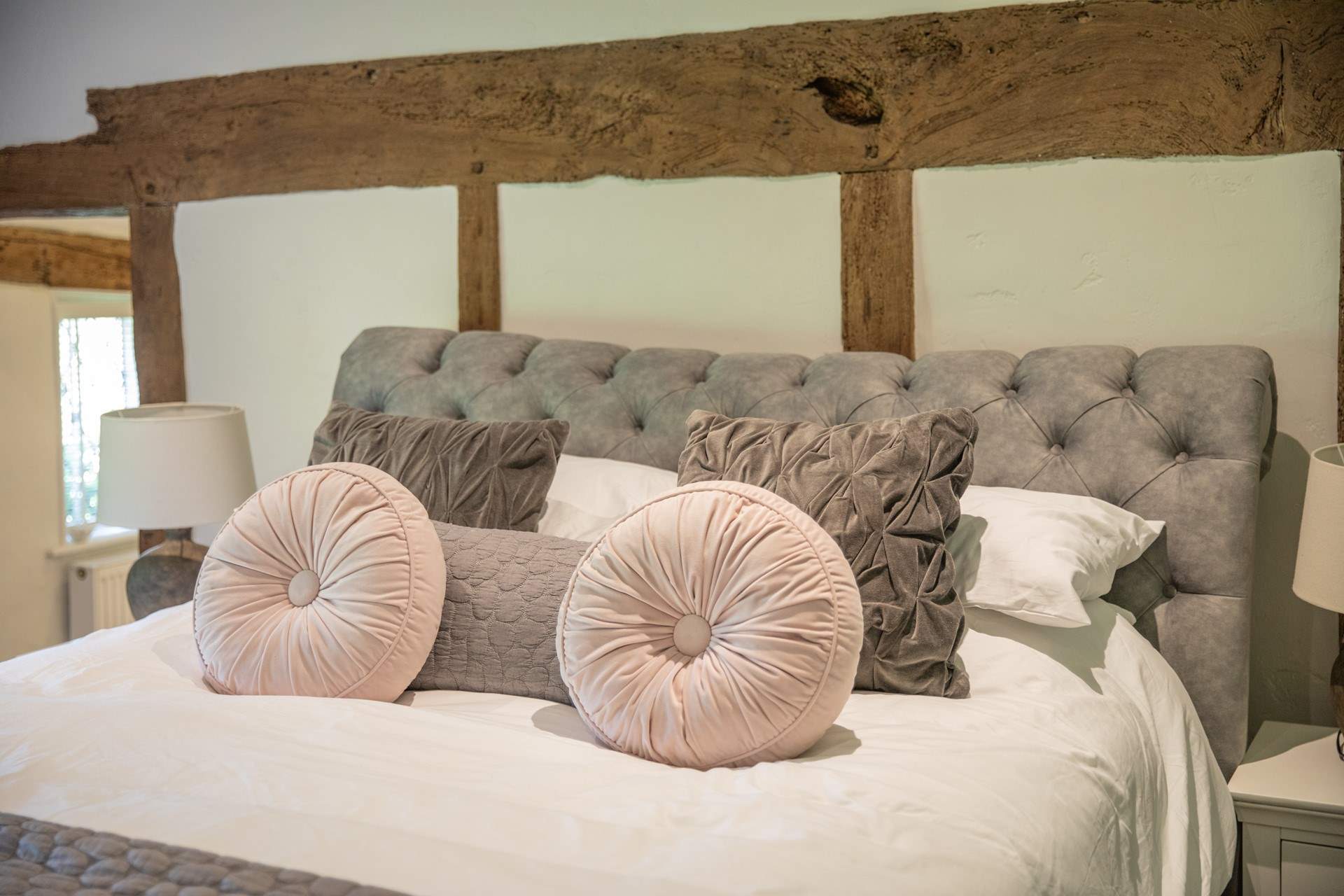Luxury linens on all the beds.