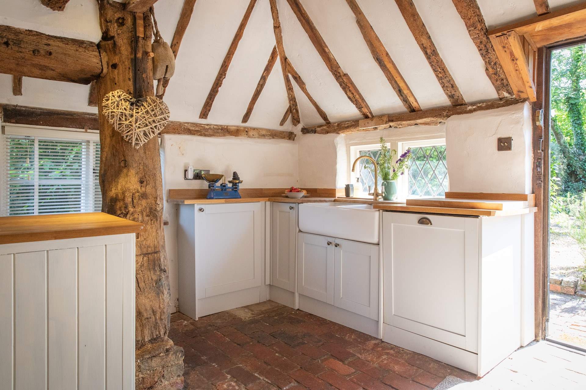 This kitchen has many lovely features.