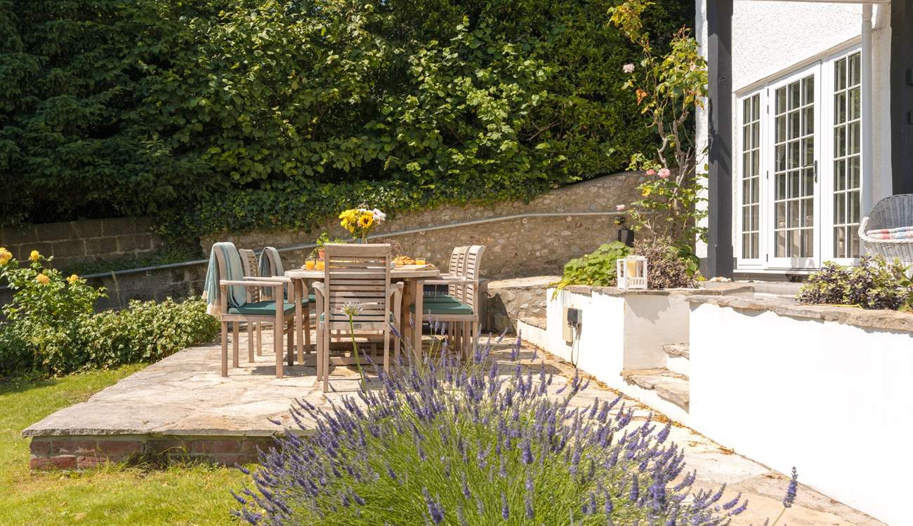 Anyone for a spot of al fresco dining?