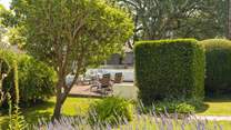 Such a pretty garden from all angles...