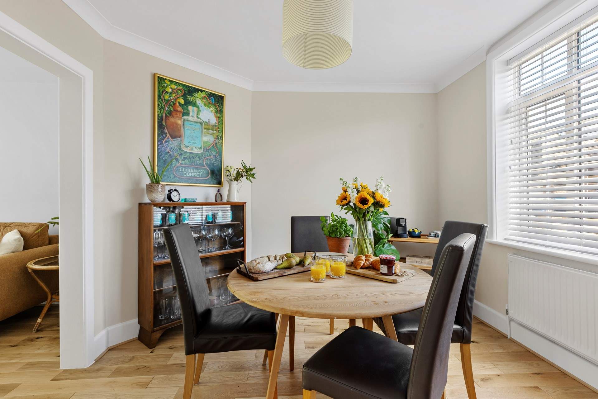 As you enter this lovely property you will find the open plan triple living space which starts with the tastefully styled dining-area.. 