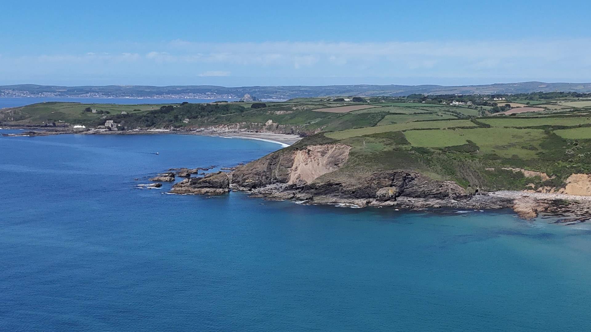 An aerial view of this glorious setting.