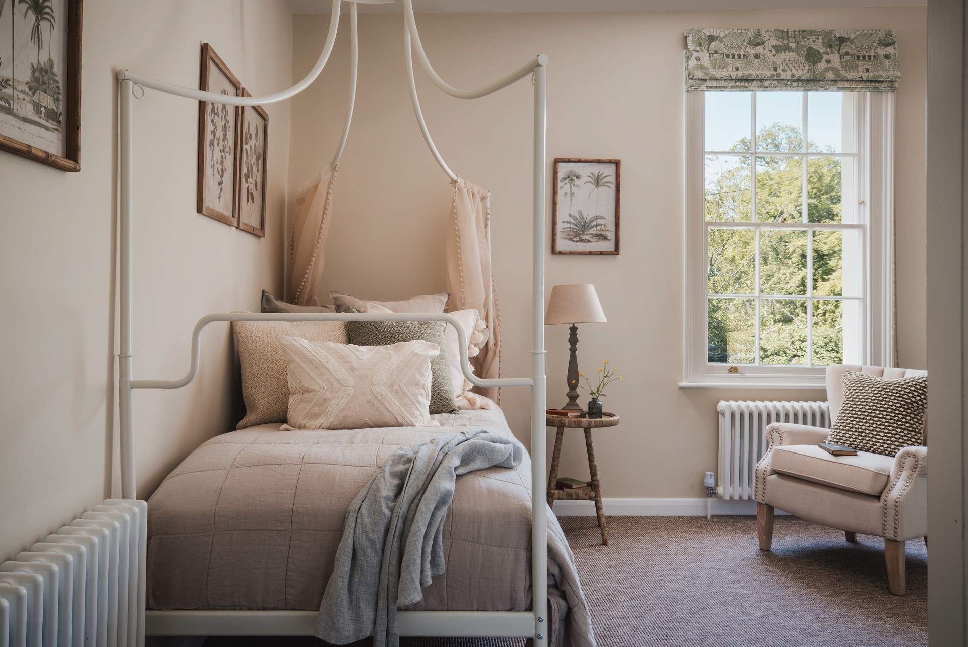 Bedroom 2 is home to this beautiful single bed offering flexible sleeping arrangements...