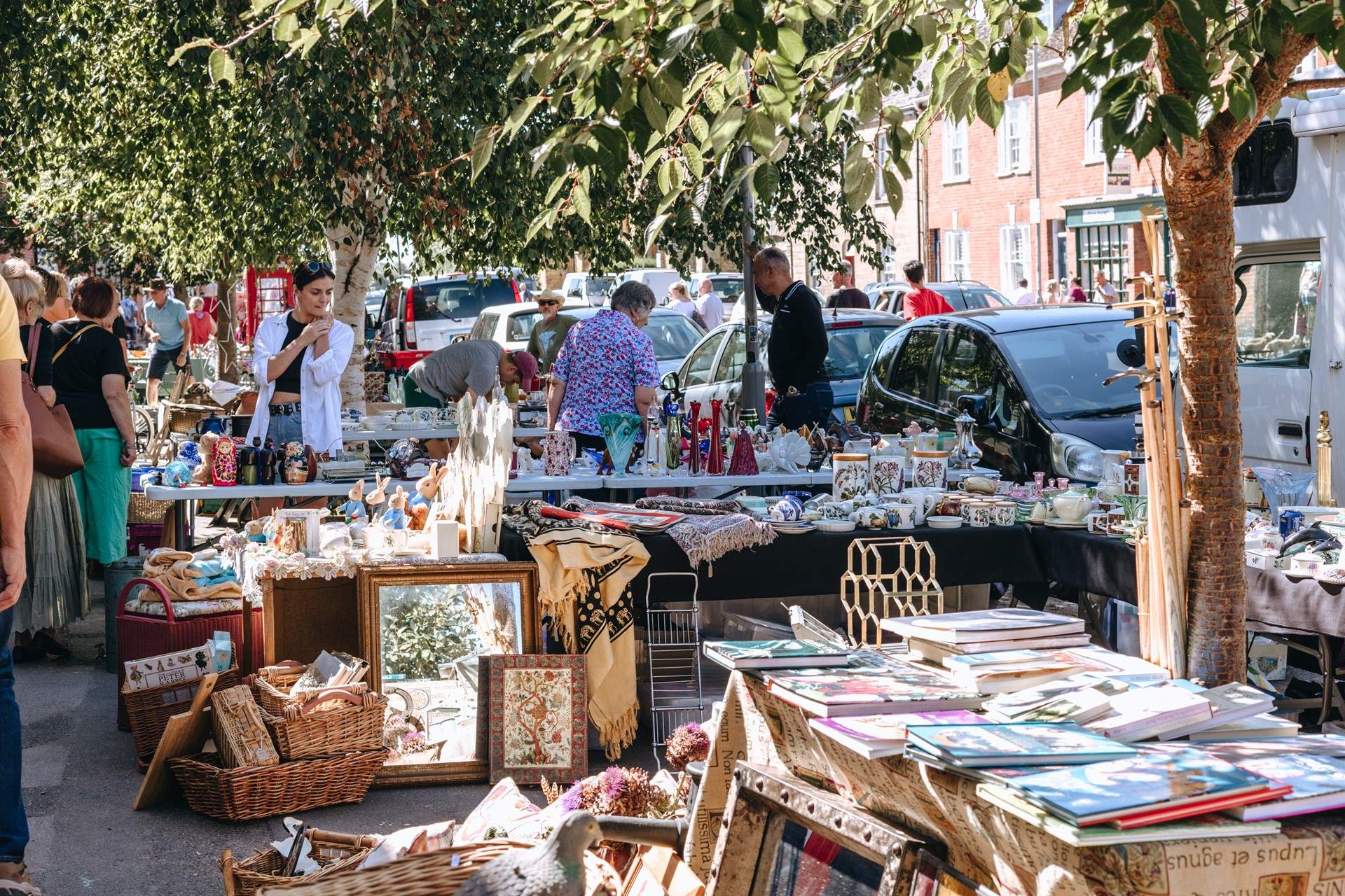 Bridport is one of the most bustling and eclectic towns on the south coast with it's bi-weekly market, eateries and independent shops.
