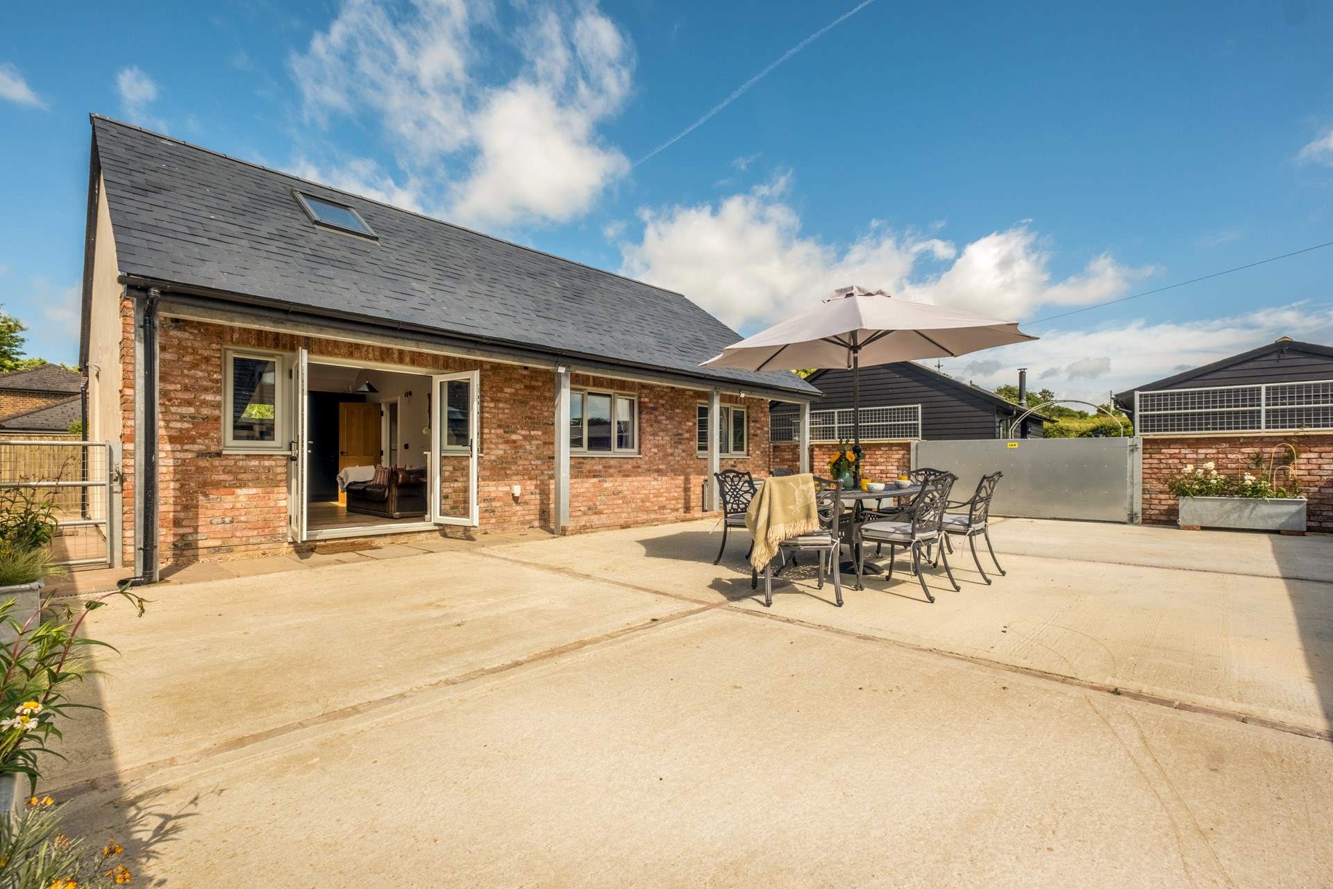 The courtyard is enclosed, perfect for those with small children and dogs.