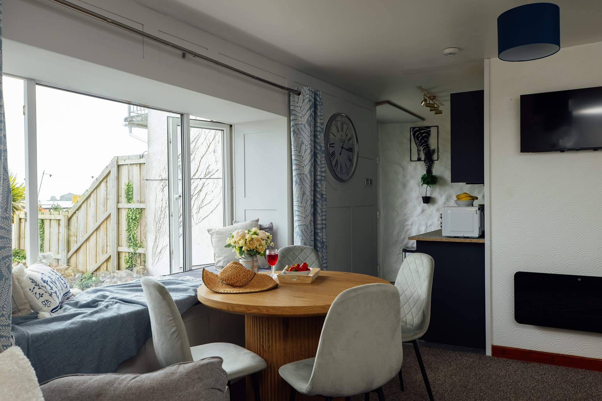 Enjoy a hearty breakfast before exploring the local area. The popular seaside town of Tenby is nearby. 