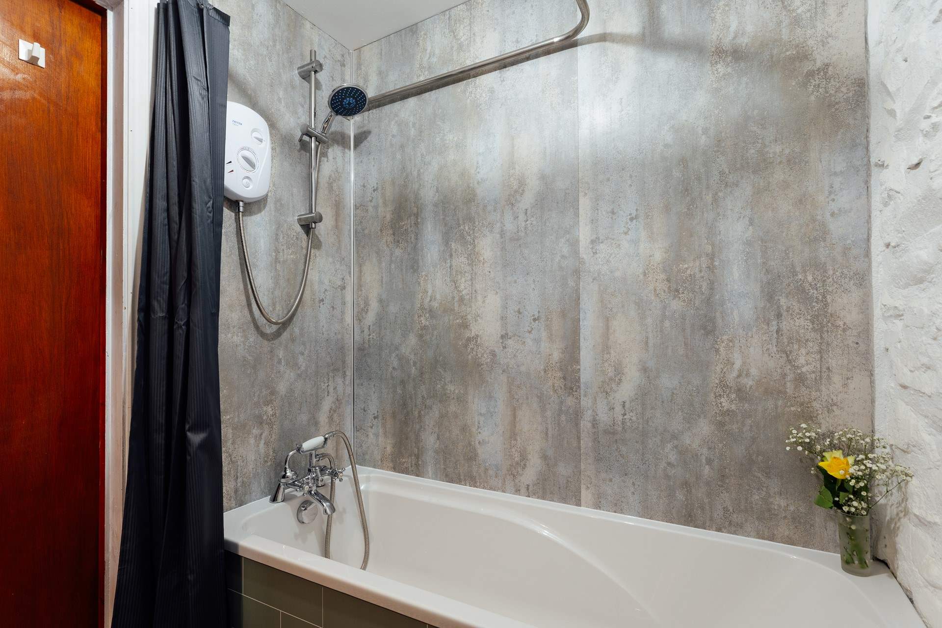 Soak in the bath or take a refreshing shower. 