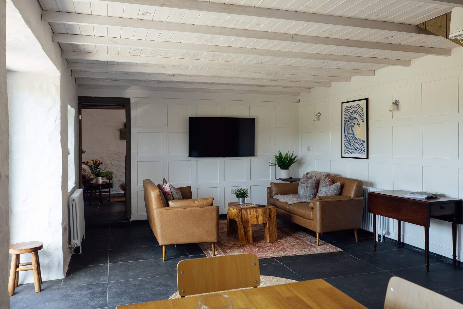 Relax on the sofas before serving dinner. 