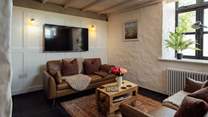 Ideal for small families and friends getting together for a coastal break. 