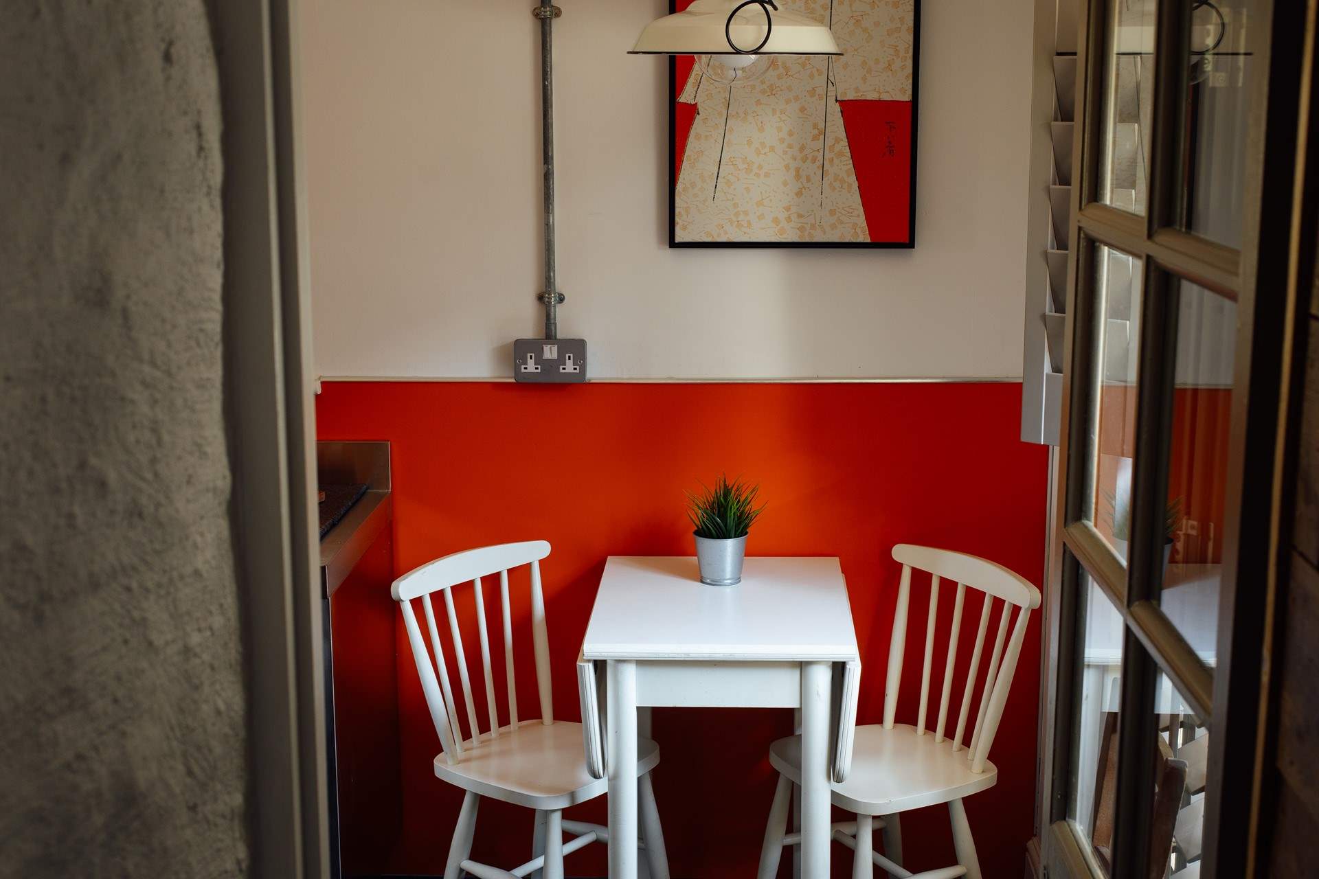 Ideal corner for a quiet coffee in Nol.