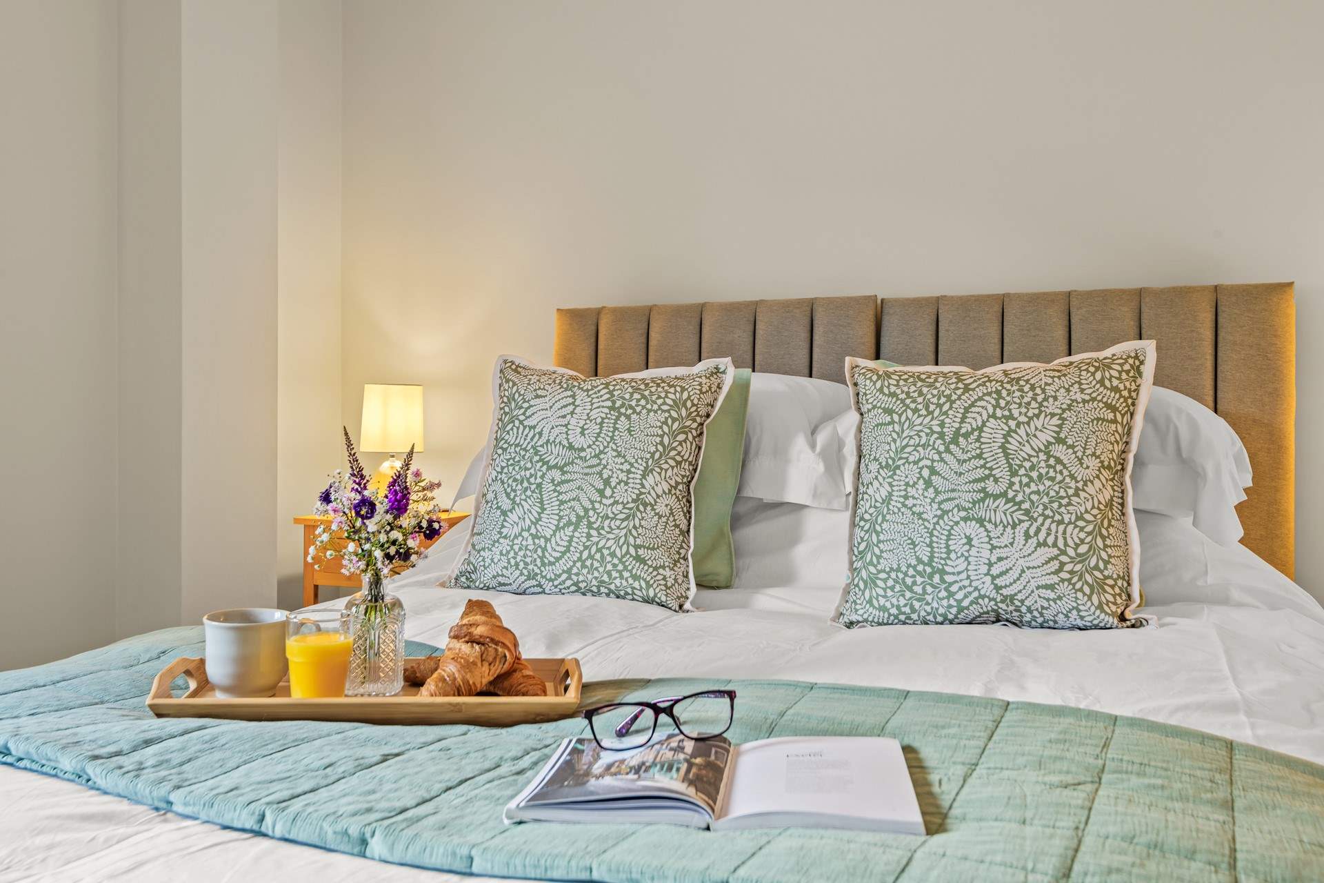 Bedroom 2 has a 'zip and link' king-size bed for flexibility.
