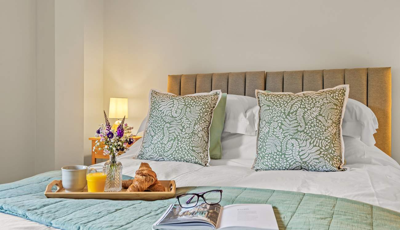 Bedroom 2 has a 'zip and link' king-size bed for flexibility.