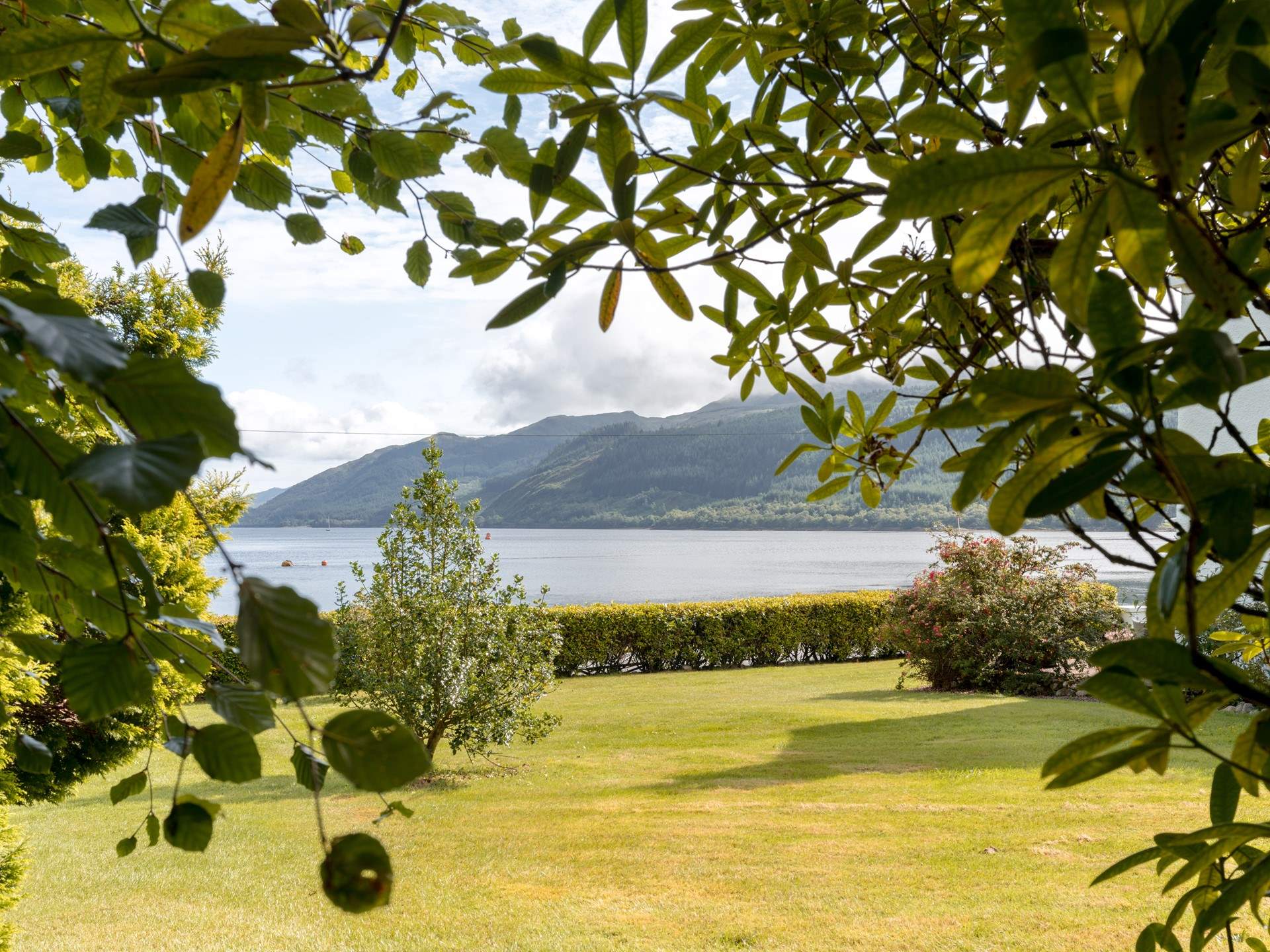 The views are seen from everywhere around the cottage. 